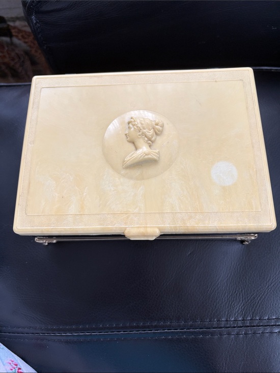 Other - Vintage Mid Century Lion Cameo Trinket Box